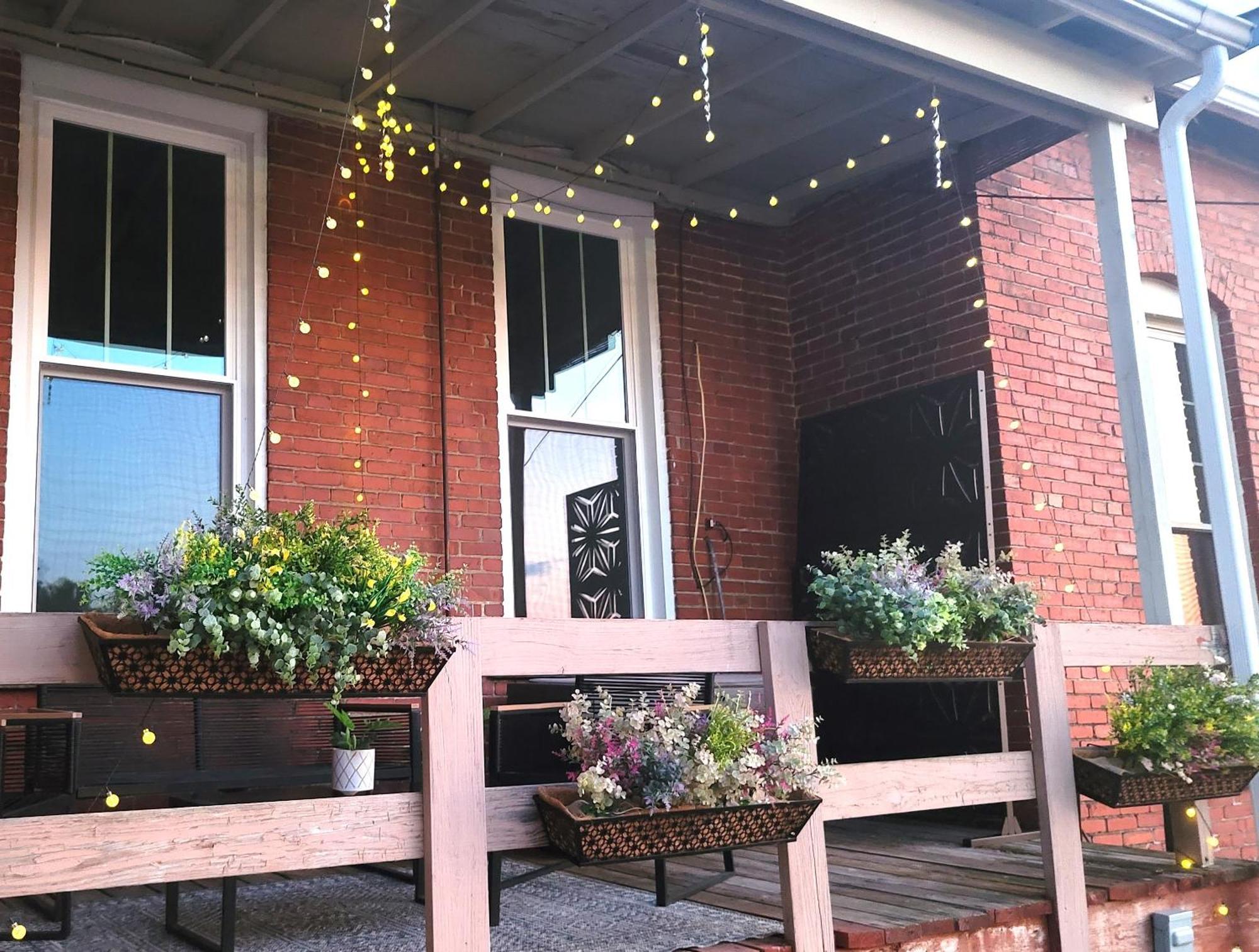 Spacious Luxury Apt In Historic Downtown - Oh Amish Country Millersburg Buitenkant foto