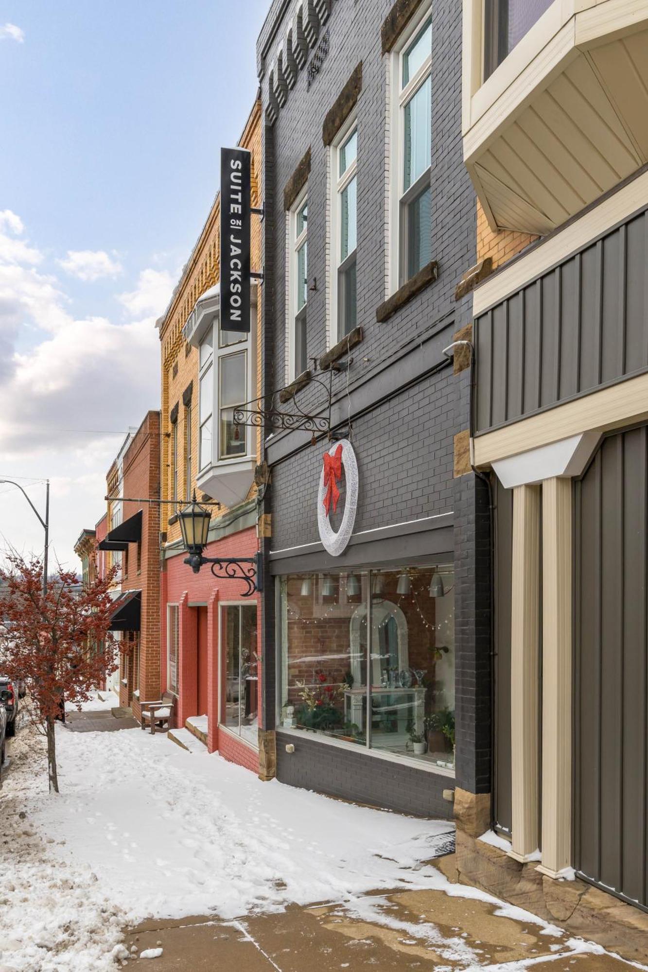 Spacious Luxury Apt In Historic Downtown - Oh Amish Country Millersburg Buitenkant foto